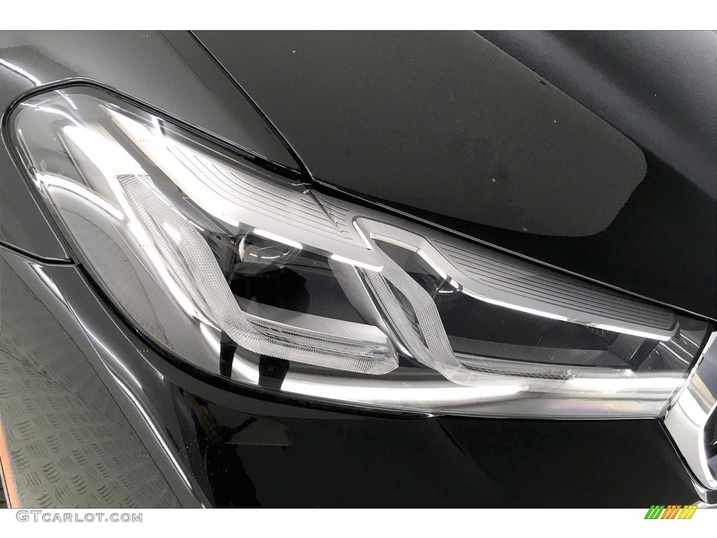 2021 5 Series 530e Sedan - Black Sapphire Metallic / Black photo #14
