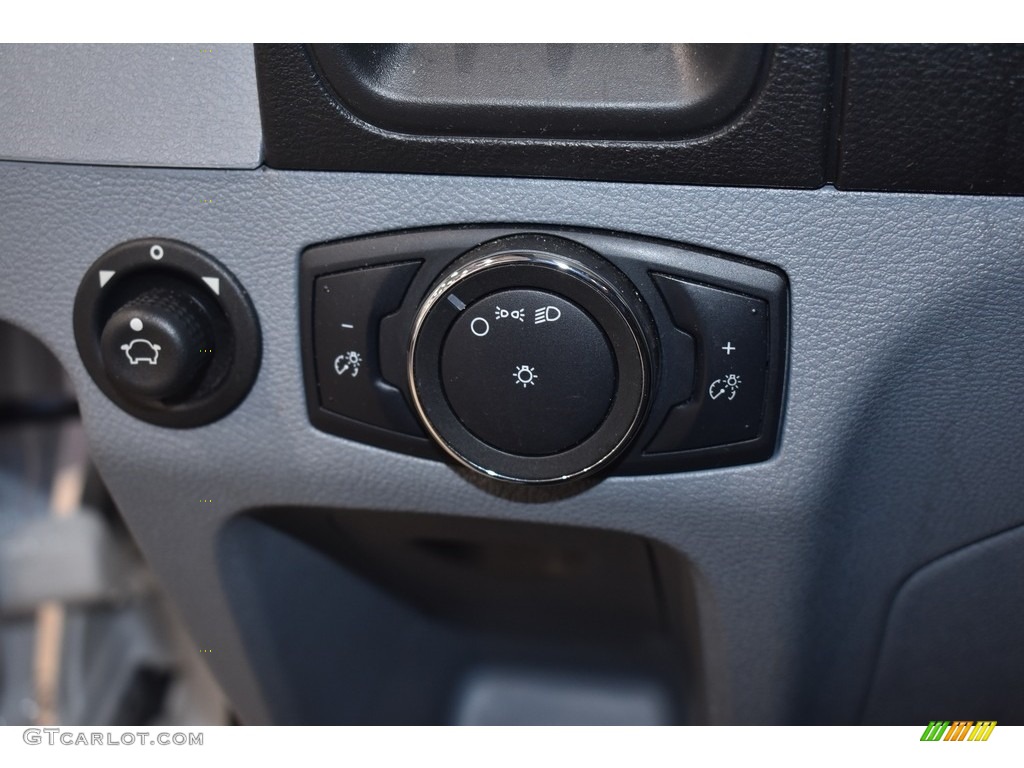 2019 Transit Van 250 LR Long - Oxford White / Pewter photo #10