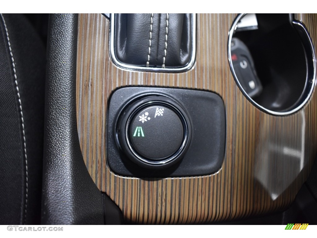 2018 GMC Acadia SLE Controls Photo #139906103