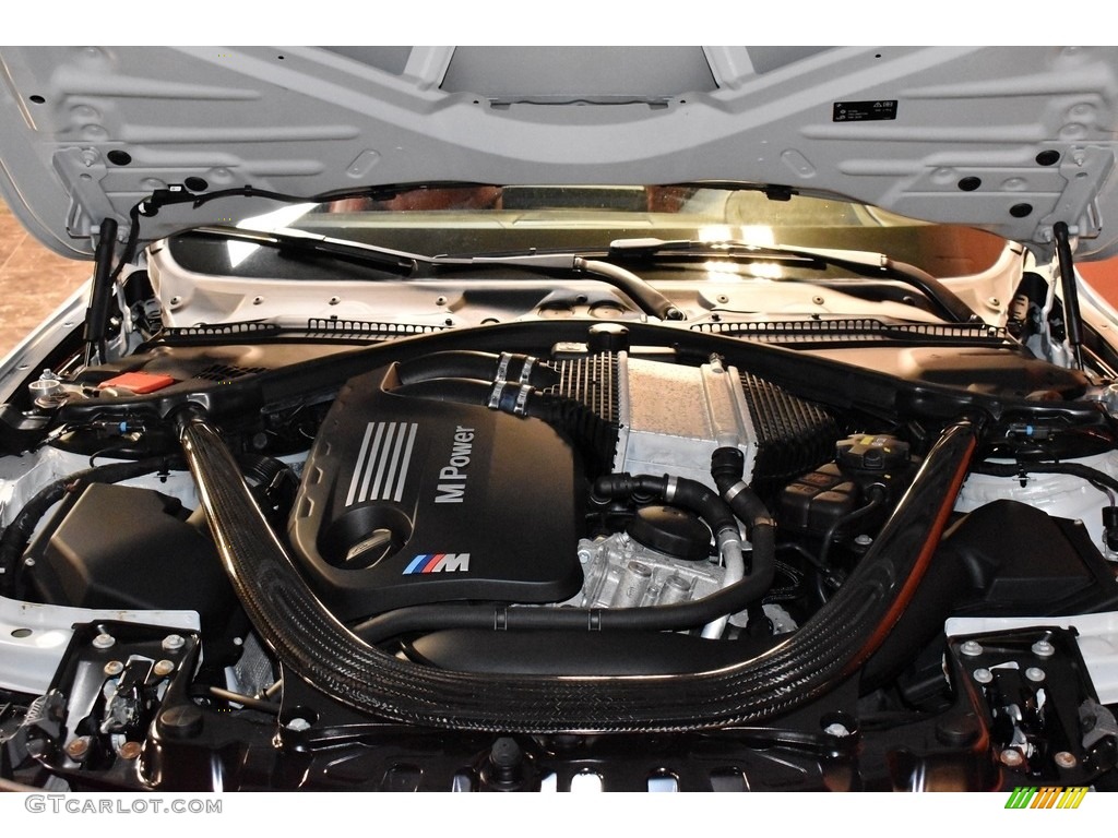 2016 M4 Coupe - Silverstone Metallic / Sakhir Orange/Black photo #18