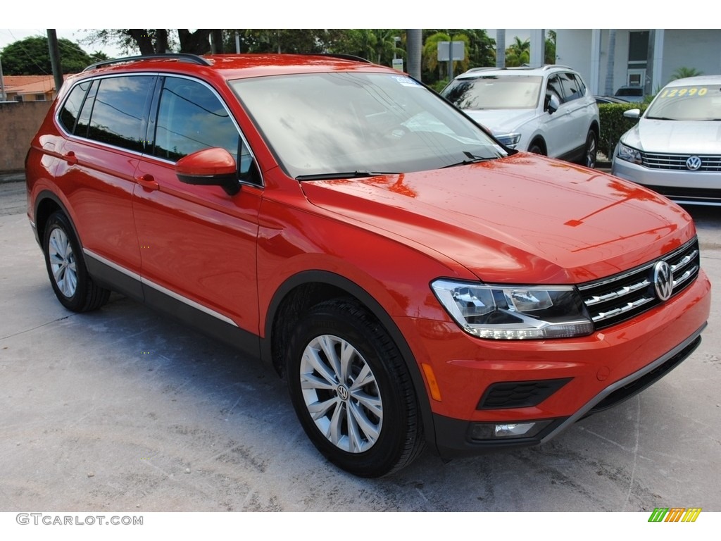 Habanero Orange Metallic 2018 Volkswagen Tiguan SE Exterior Photo #139907414
