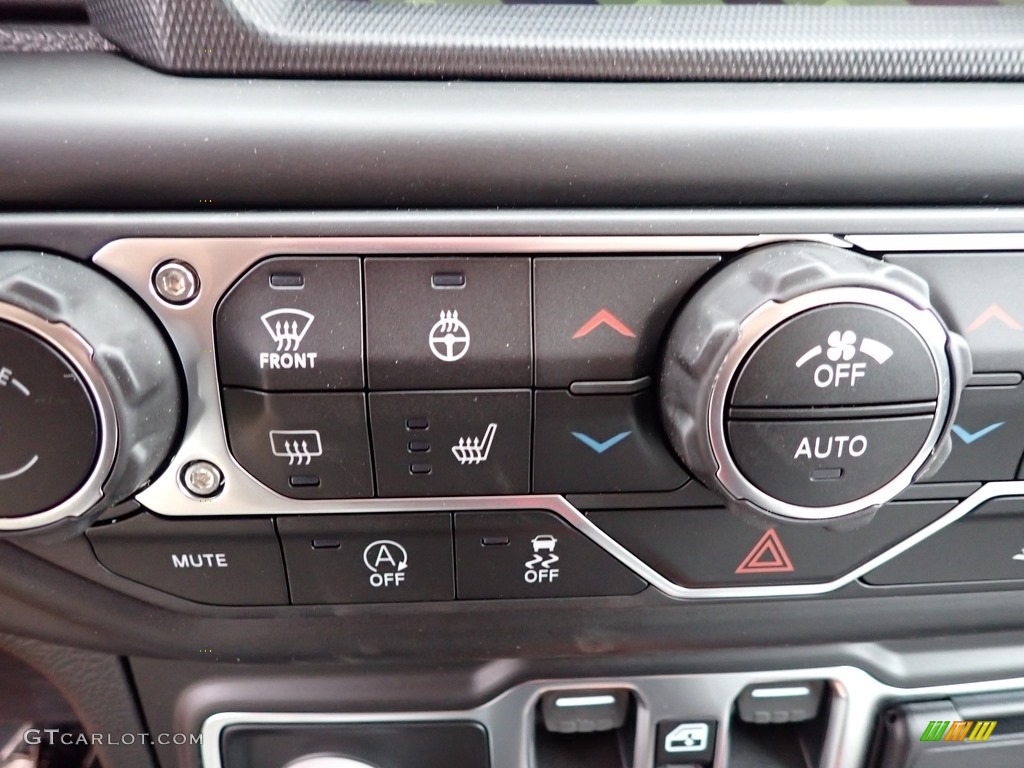 2021 Jeep Gladiator Mojave 4x4 Controls Photo #139908344