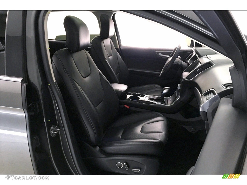 2017 Ford Edge Titanium Front Seat Photo #139908944