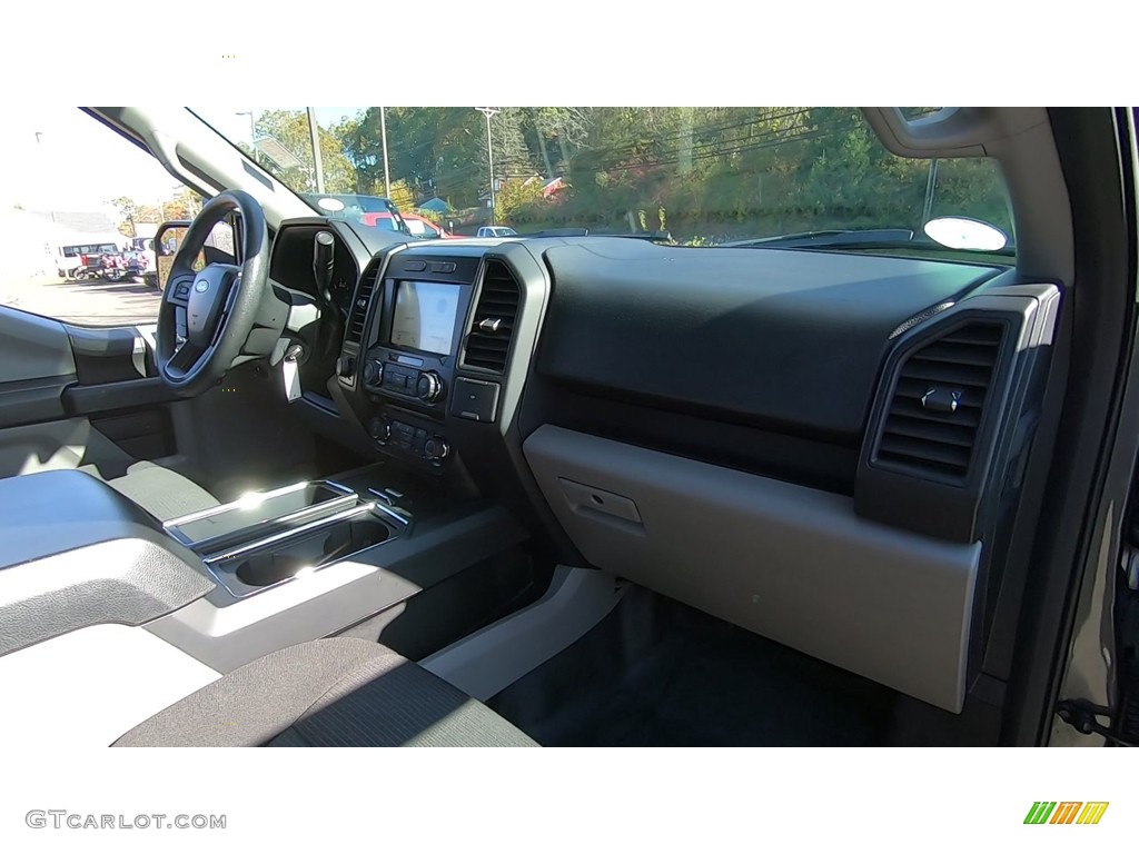 2017 F150 XL SuperCab 4x4 - Magnetic / Earth Gray photo #26