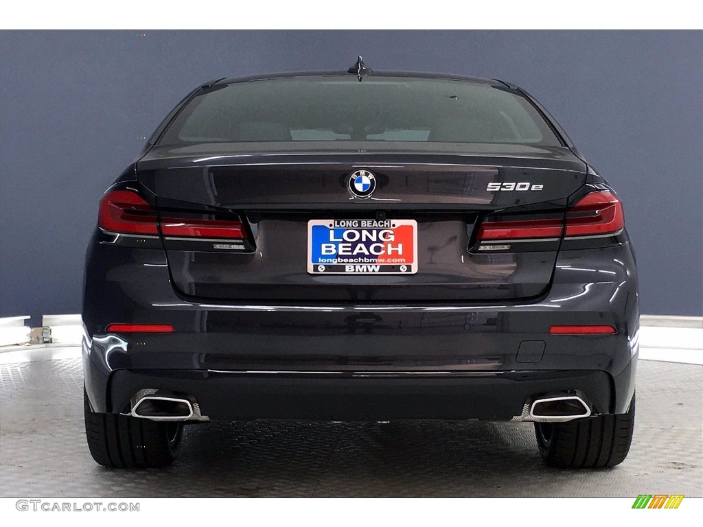 2021 5 Series 530e Sedan - Dark Graphite Metallic / Black photo #4
