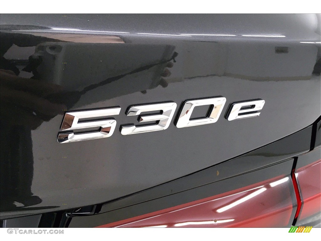 2021 5 Series 530e Sedan - Dark Graphite Metallic / Black photo #16