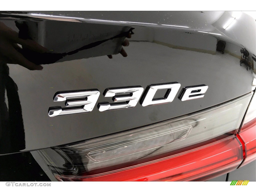2021 BMW 3 Series 330e Sedan Marks and Logos Photo #139914356