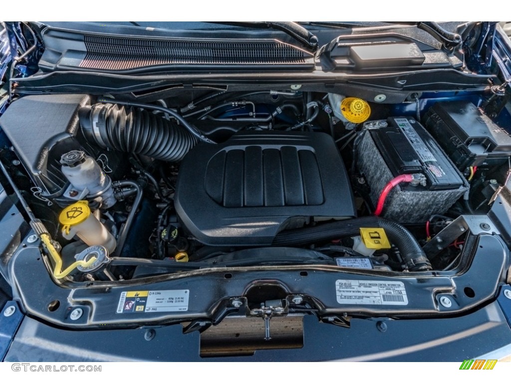 2015 Chrysler Town & Country Touring-L Engine Photos