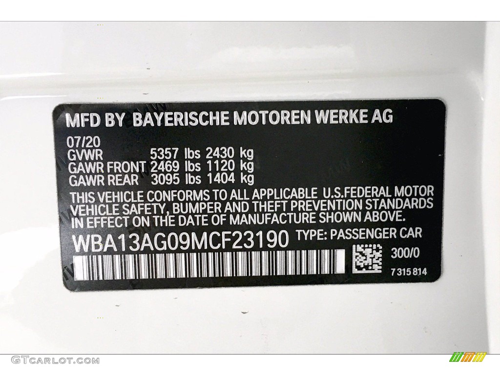 2021 5 Series Color Code 300 for Alpine White Photo #139914665
