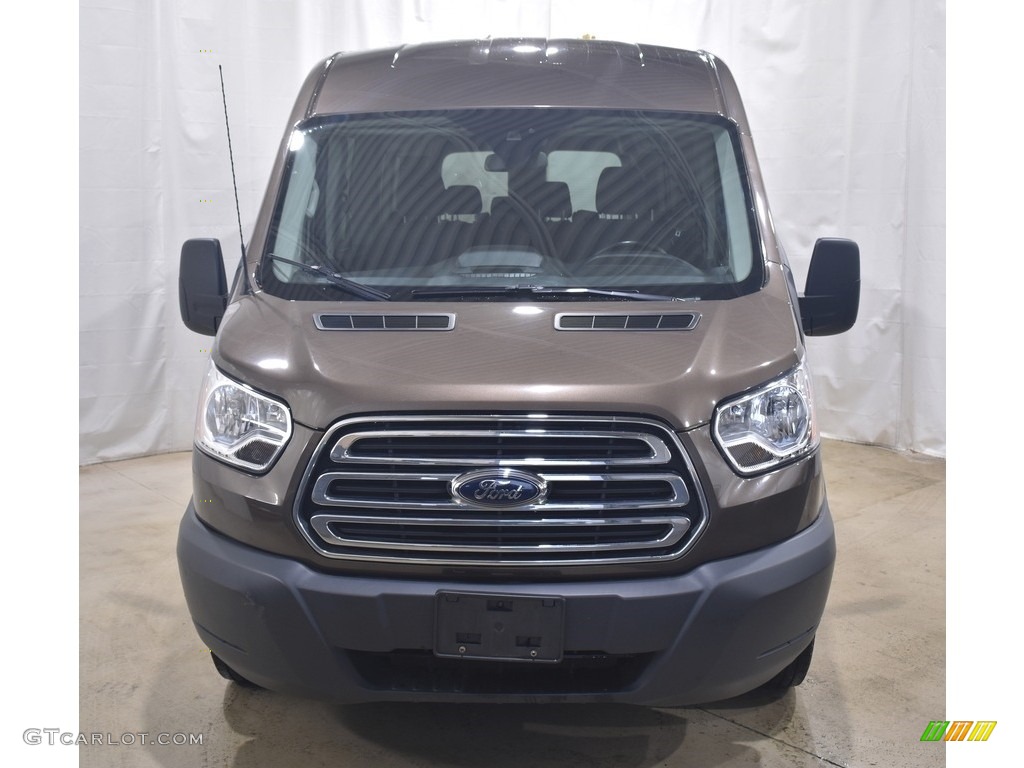 Caribou 2017 Ford Transit Wagon XLT 350 MR Long Exterior Photo #139916472