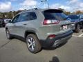 Sting-Gray - Cherokee Limited 4x4 Photo No. 6