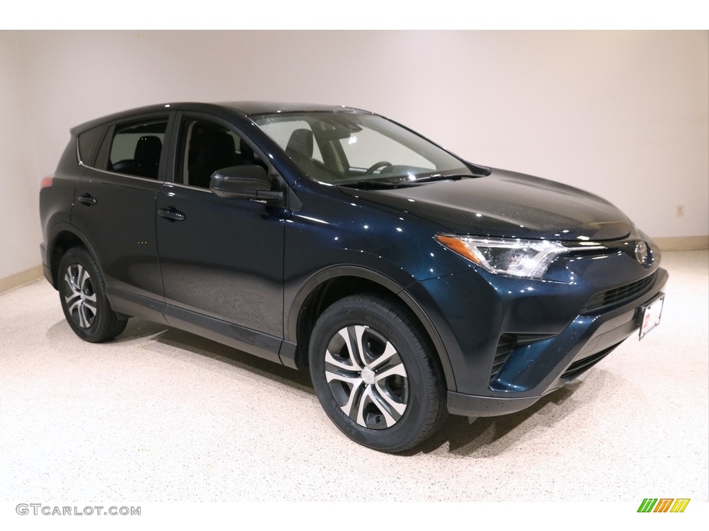 2018 Toyota RAV4 LE Exterior Photos