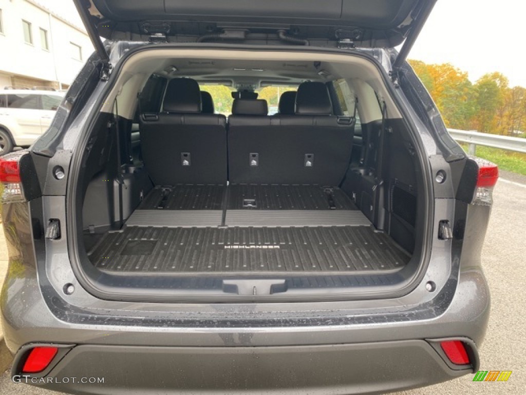 2021 Toyota Highlander XLE AWD Trunk Photo #139929034