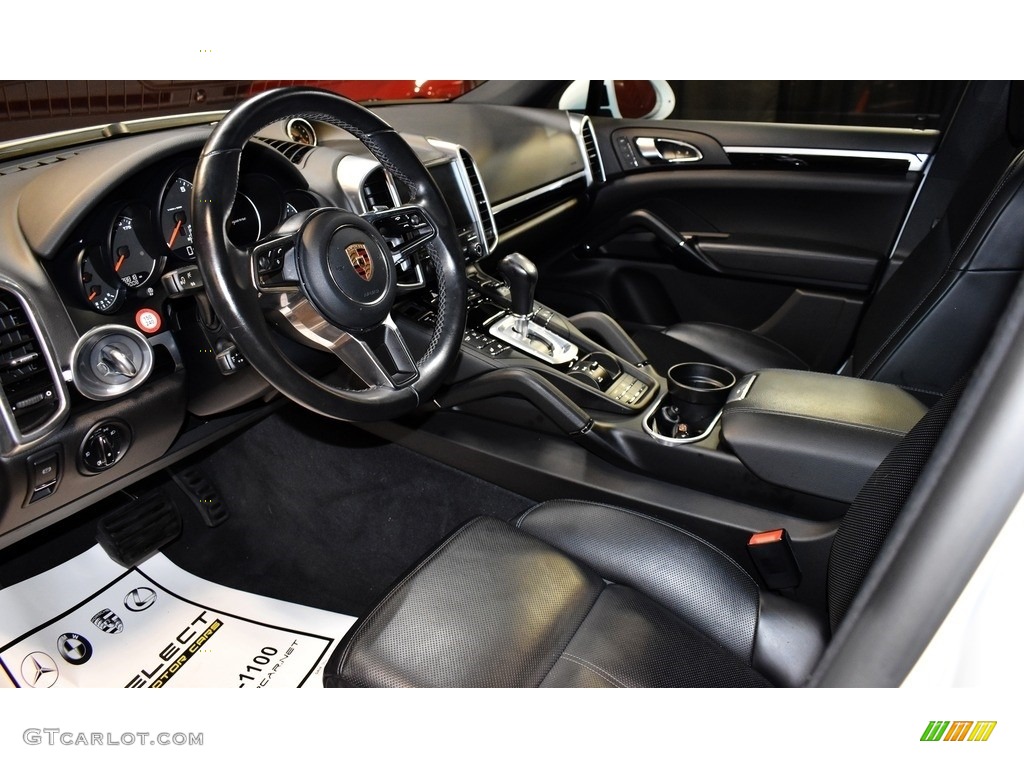 2017 Porsche Cayenne Platinum Edition Front Seat Photo #139931917