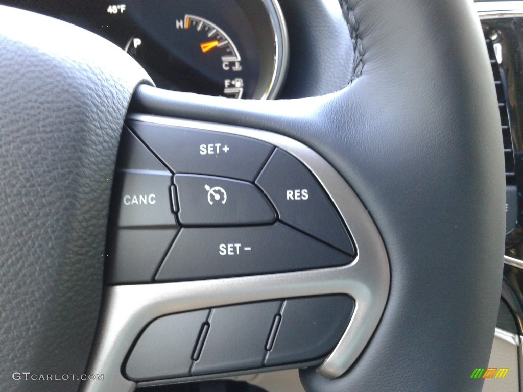 2021 Jeep Grand Cherokee Limited 4x4 Light Frost Beige/Black Steering Wheel Photo #139932358