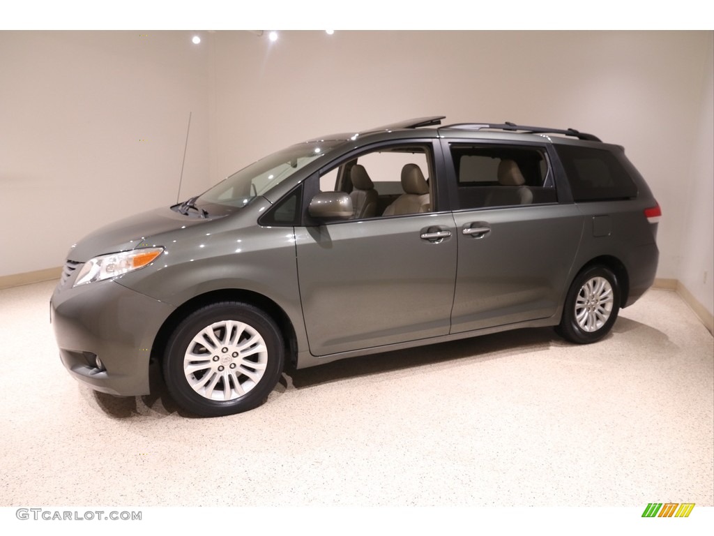 2013 Sienna XLE - Cypress Green Pearl / Bisque photo #3