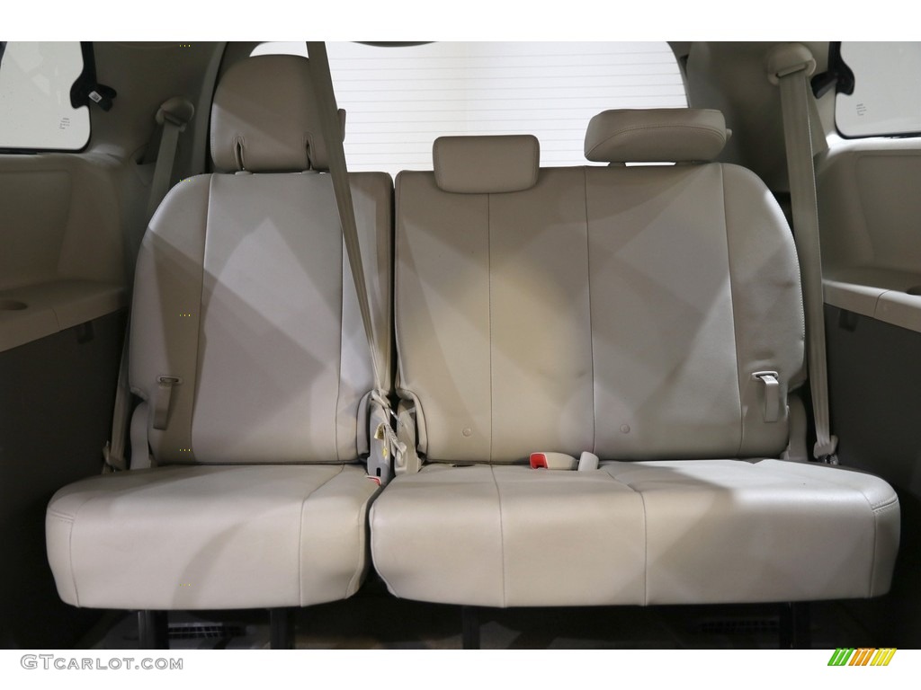 2013 Sienna XLE - Cypress Green Pearl / Bisque photo #32