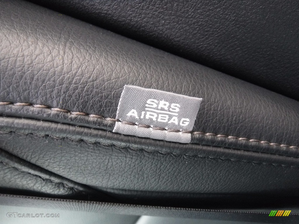 2013 Avalon XLE - Attitude Black Pearl / Black photo #28