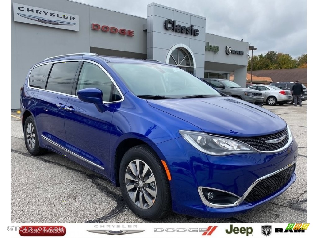 Ocean Blue Metallic Chrysler Pacifica