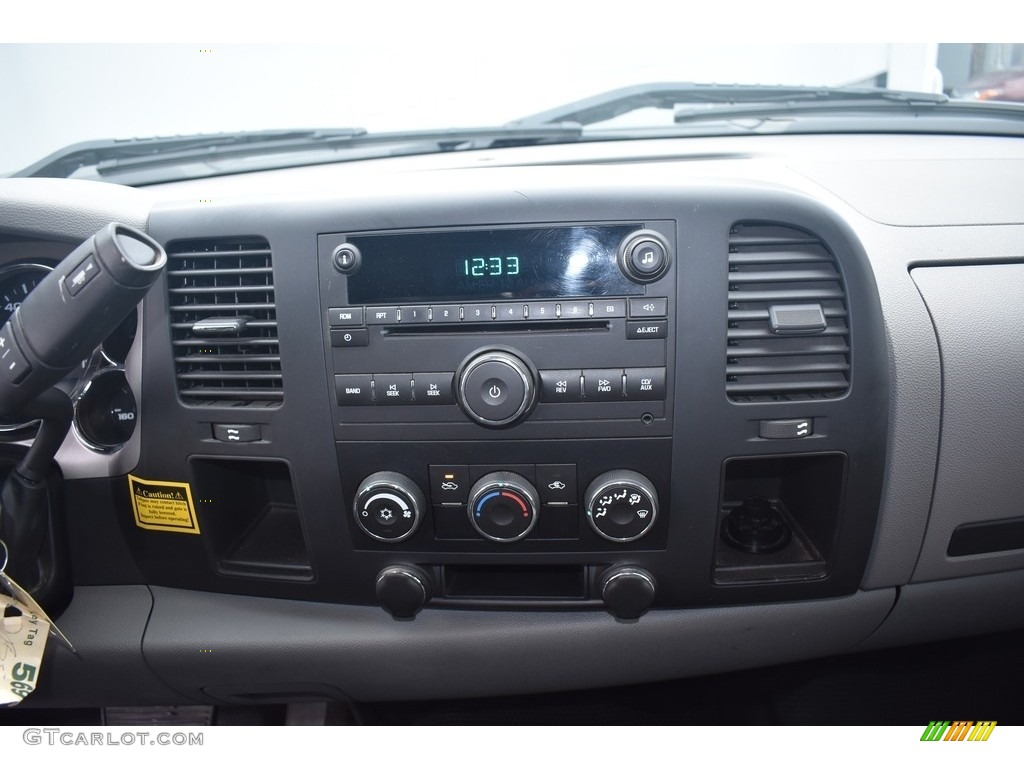 2007 Chevrolet Silverado 3500HD Regular Cab Chassis Dump Truck Controls Photo #139943001