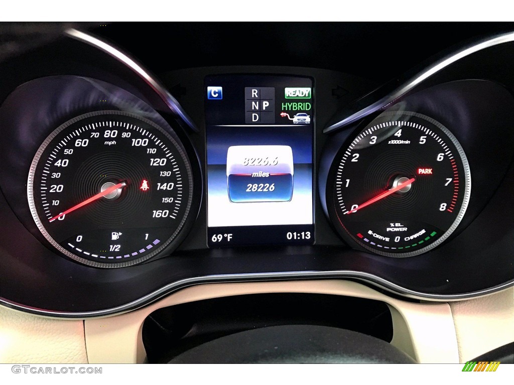 2017 Mercedes-Benz C 350e Plug-in Hybrid Sedan Gauges Photos
