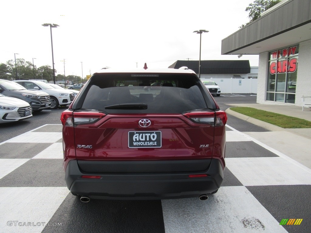 2019 RAV4 XLE - Ruby Flare Pearl / Black photo #4
