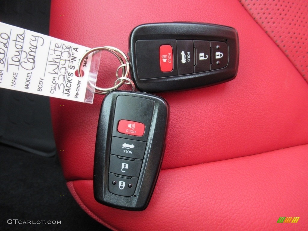 2020 Toyota Camry XSE Keys Photos