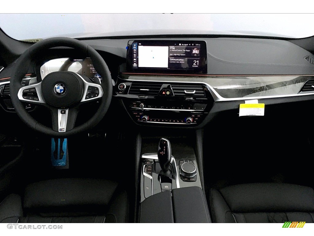 2021 BMW 5 Series M550i xDrive Sedan Dashboard Photos
