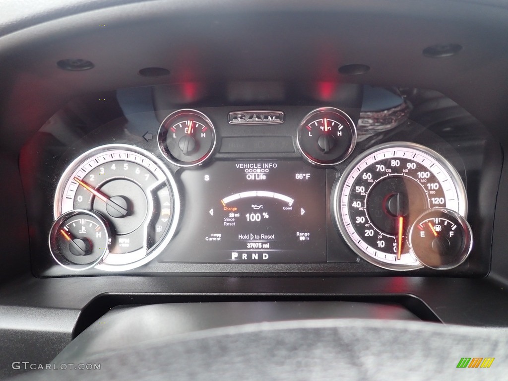 2018 1500 Big Horn Quad Cab 4x4 - Bright White / Black/Diesel Gray photo #23