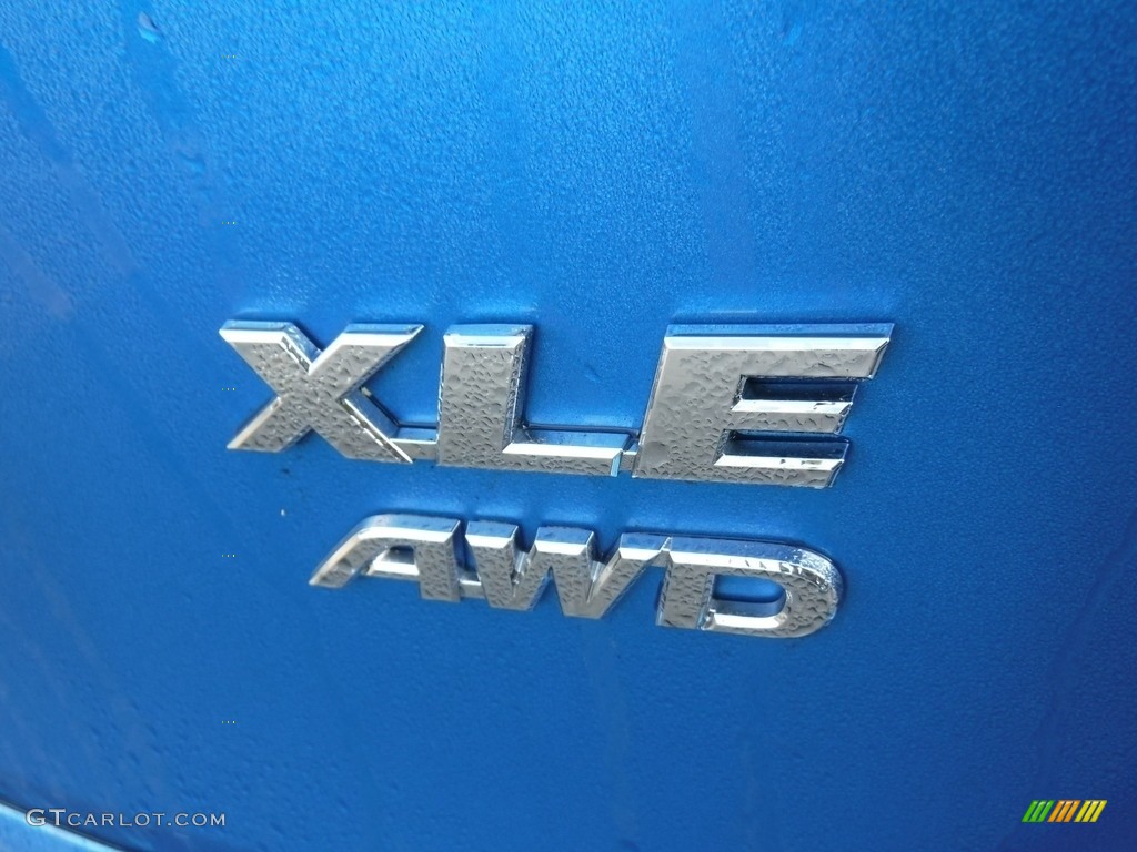 2017 RAV4 XLE AWD - Electric Storm Metallic / Black photo #16
