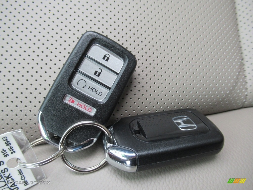 2020 Honda Ridgeline RTL Keys Photos