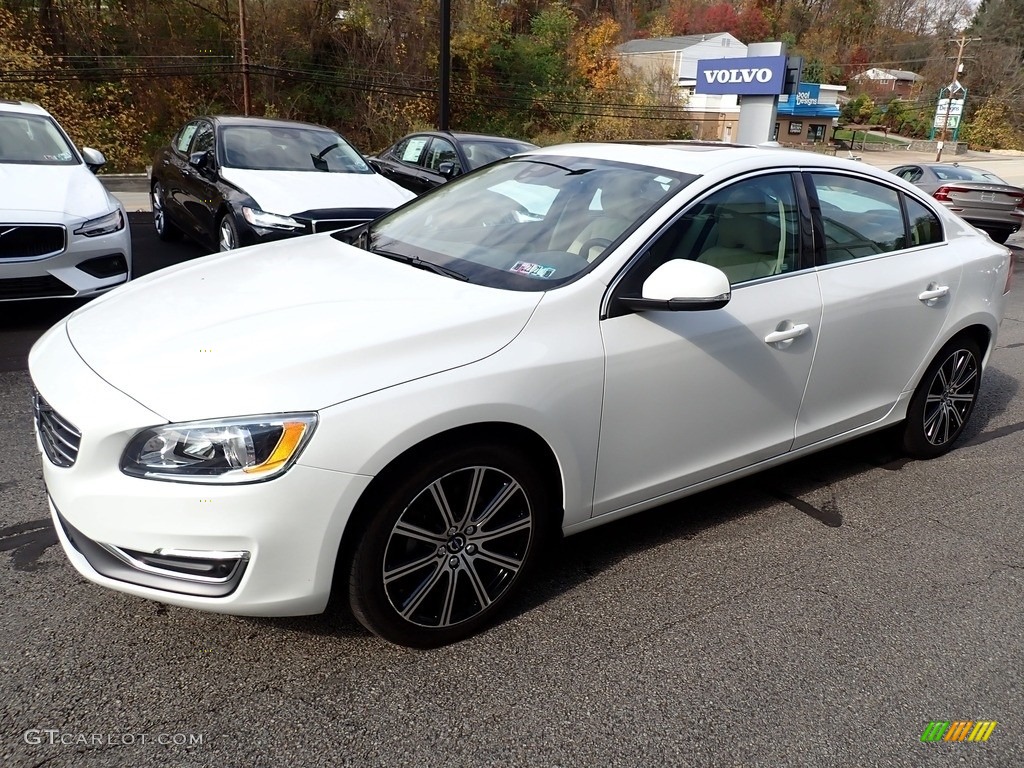 2017 S60 T5 AWD - Ice White / Soft Beige photo #8
