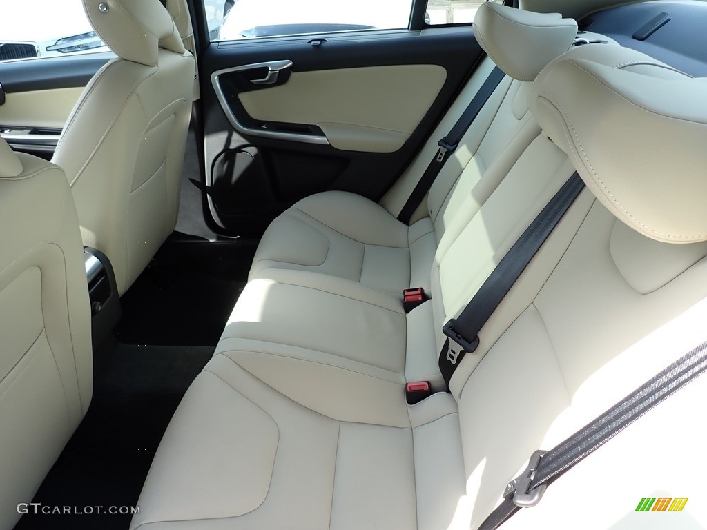 2017 Volvo S60 T5 AWD Rear Seat Photos