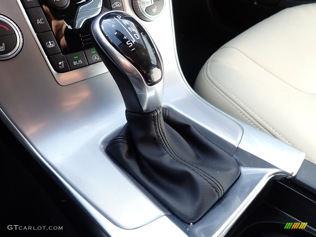 2017 Volvo S60 T5 AWD Transmission Photos