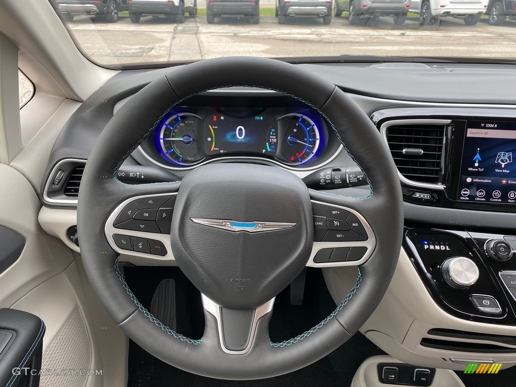 2020 Chrysler Pacifica Hybrid Touring L Alloy/Black Steering Wheel Photo #139956709