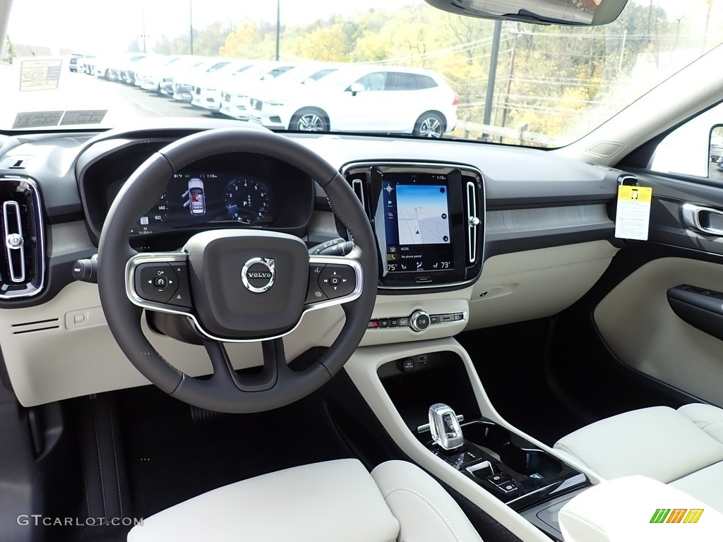Blond/Charcoal Interior 2021 Volvo XC40 T5 Inscription AWD Photo #139956721
