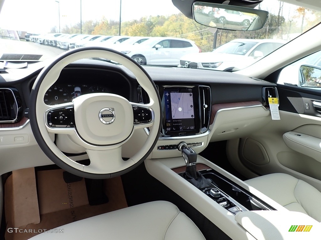Blond/Charcoal Interior 2021 Volvo S60 T6 AWD Momentum Photo #139957513