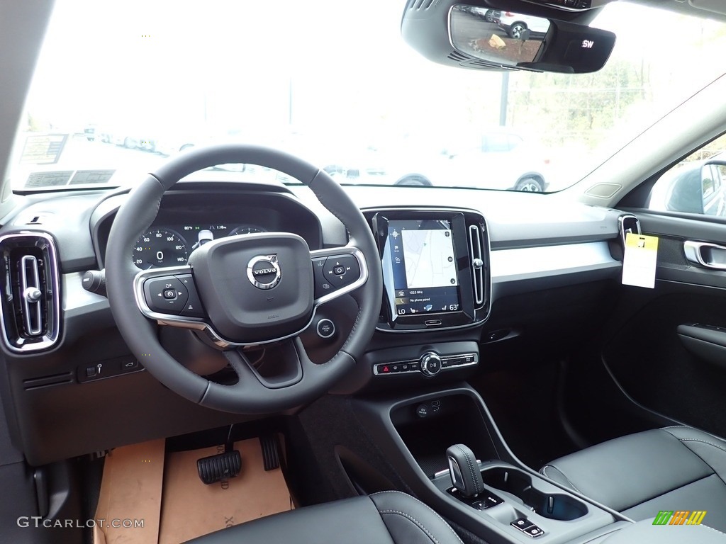 Charcoal Interior 2021 Volvo XC40 T5 Momentum AWD Photo #139957900