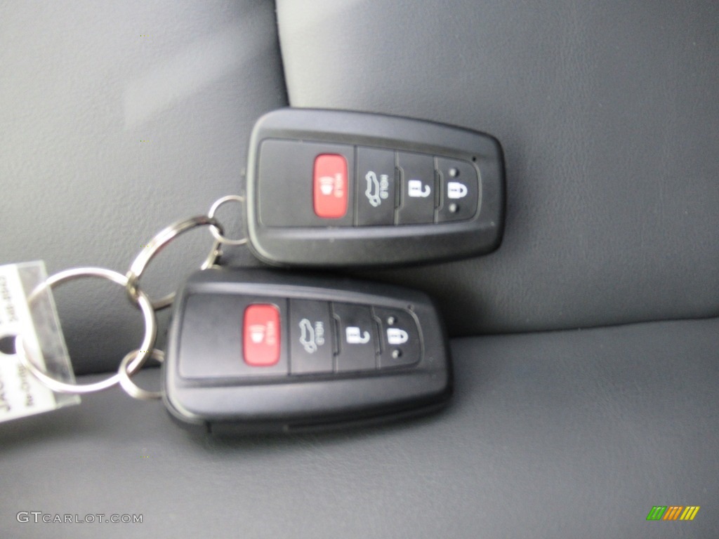 2019 RAV4 XLE - Silver Sky Metallic / Light Gray photo #20