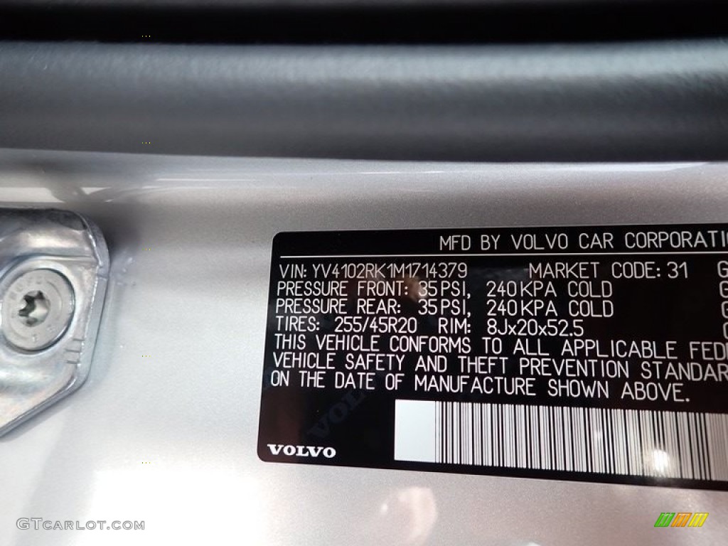 2021 XC60 T5 AWD Momentum - Bright Silver Metallic / Charcoal photo #11