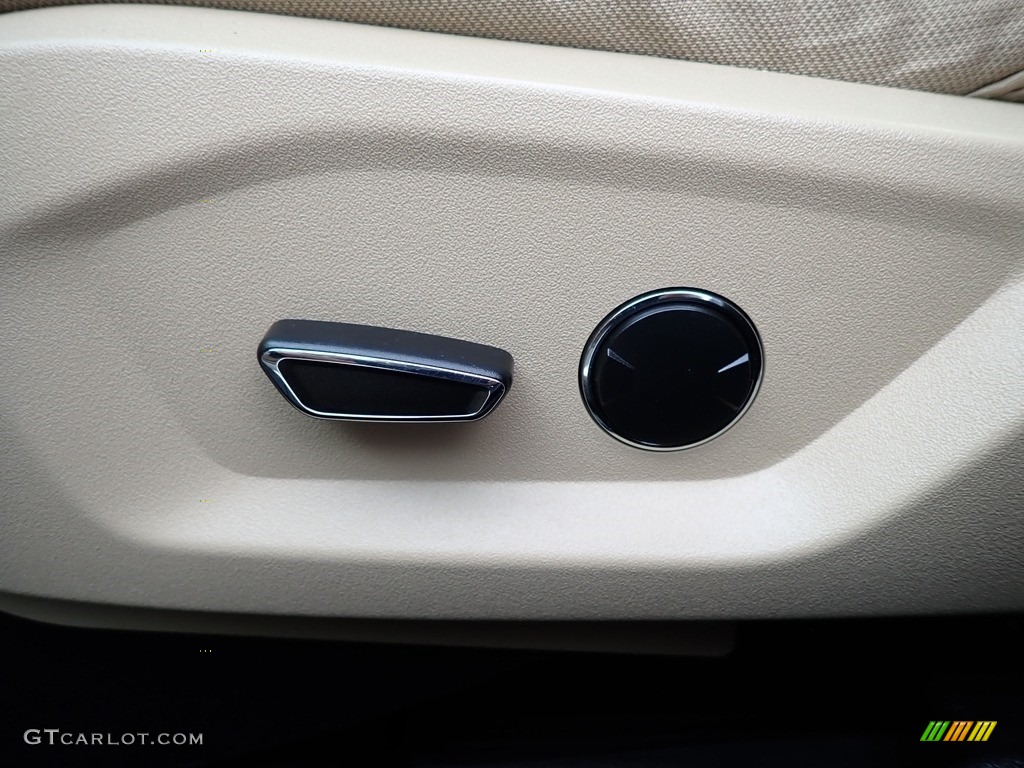 2016 Explorer 4WD - Oxford White / Medium Light Camel photo #16
