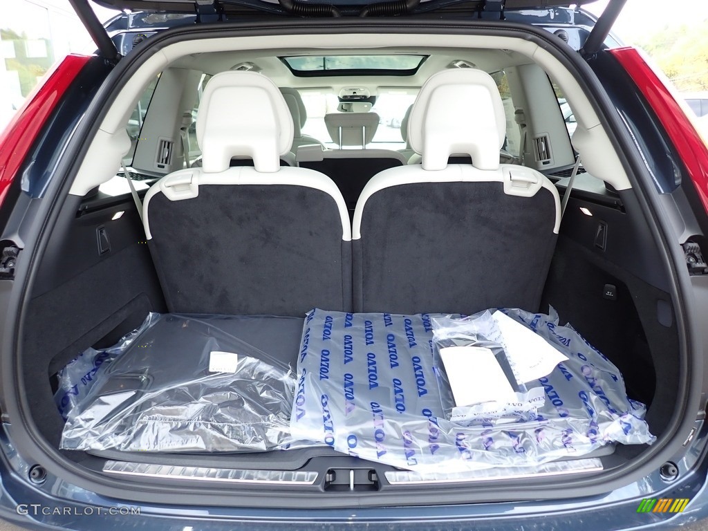 2021 Volvo XC90 T6 AWD Momentum Trunk Photo #139958863