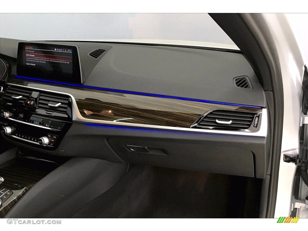 2020 5 Series 530i Sedan - Glacier Silver Metallic / Black photo #21