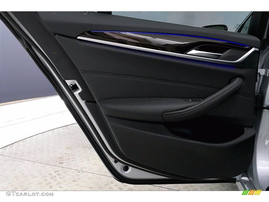 2020 5 Series 530i Sedan - Glacier Silver Metallic / Black photo #24