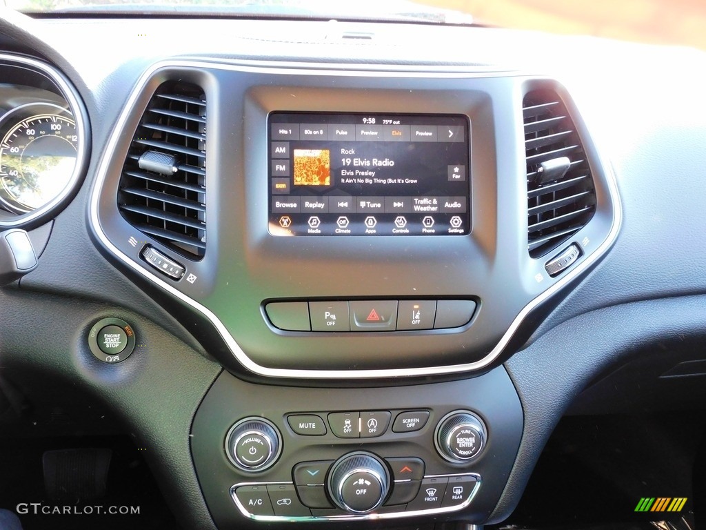 2021 Jeep Cherokee Latitude Lux 4x4 Controls Photo #139959904