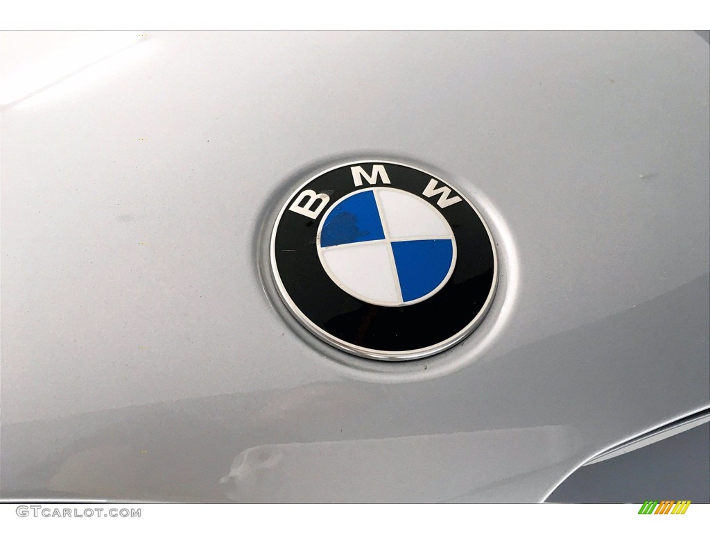 2020 5 Series 530i Sedan - Glacier Silver Metallic / Black photo #32