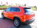 Spitfire Orange - Cherokee Latitude Lux 4x4 Photo No. 8