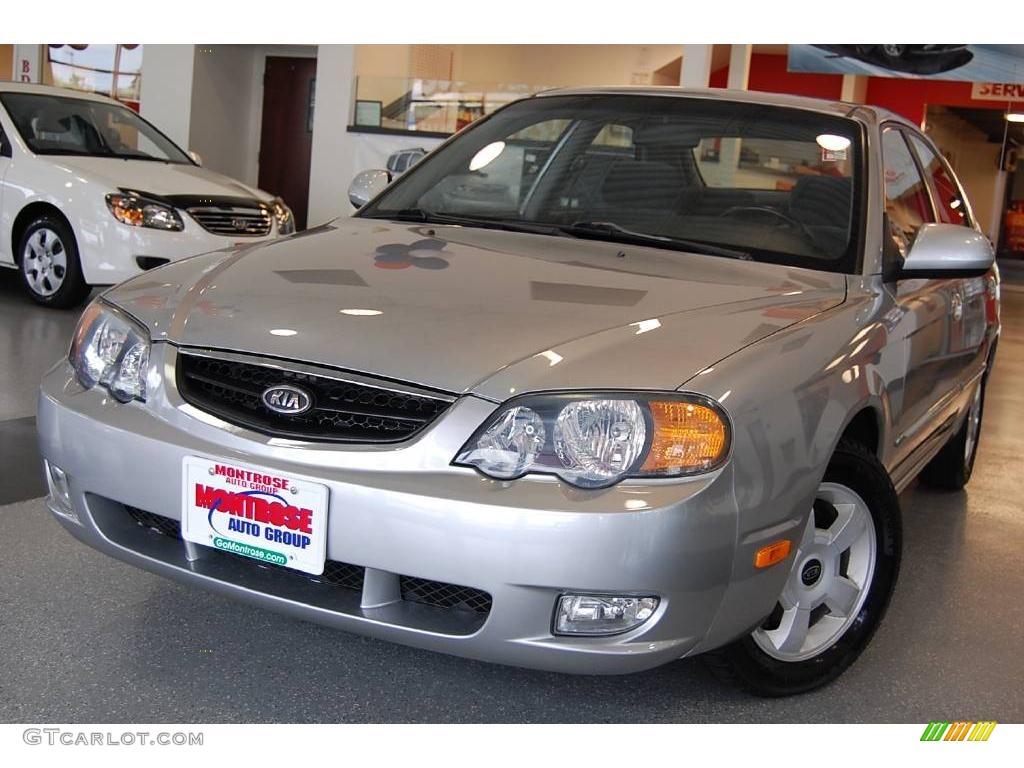 2004 Spectra GSX Wagon - Clear Silver / Gray photo #1