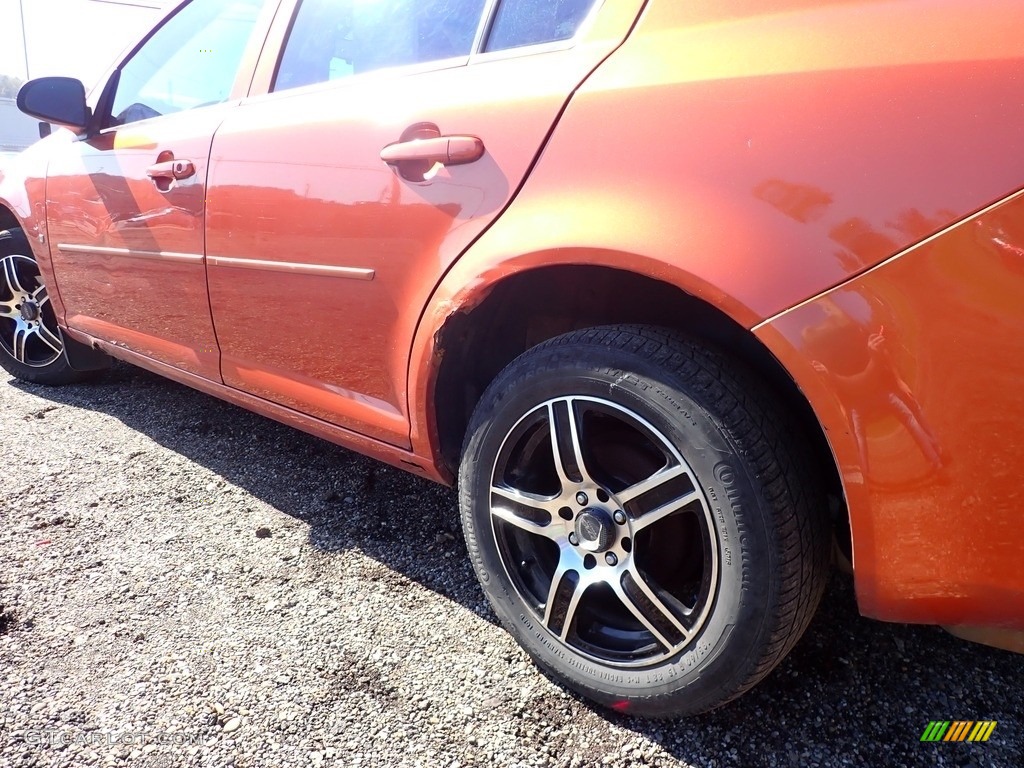 2007 Cobalt LT Sedan - Sunburst Orange Metallic / Gray photo #10
