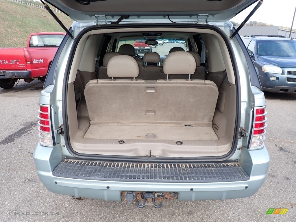 2005 Mountaineer V6 AWD - Silver Birch Metallic / Medium Dark Parchment photo #10